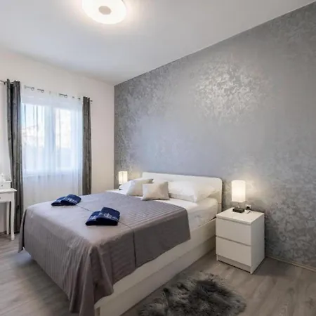 Perla Charming No1 Kaštela