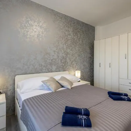 Perla Charming No1 * Kaštela